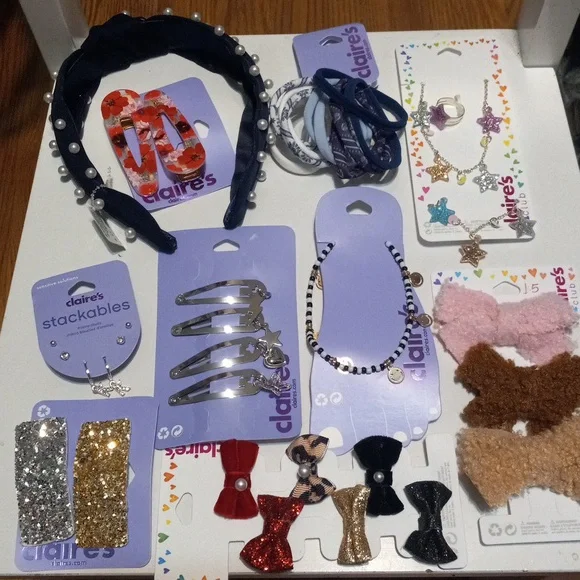4. Claire's 10 pc lot - Picture 1 of 2